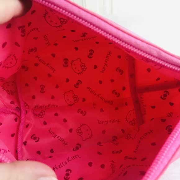 619 Hello Kitty MAKEUP BAG - Picture 6 of 6